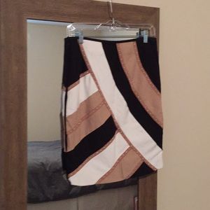 White House | Black Market Skirt. Size 6.